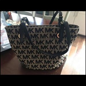 Michael Kors purse